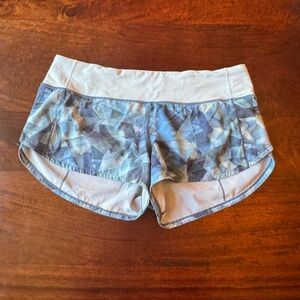 Lulu Lemon women’s Speed up shorts